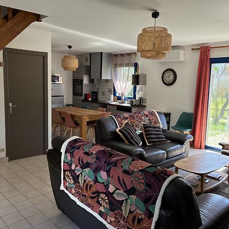 Gite Milin A Sizun Hebergement Confortable Pour 7 Pers Kültér fotó