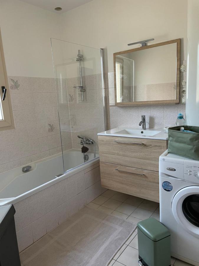 Gite Milin A Sizun Hebergement Confortable Pour 7 Pers Kültér fotó