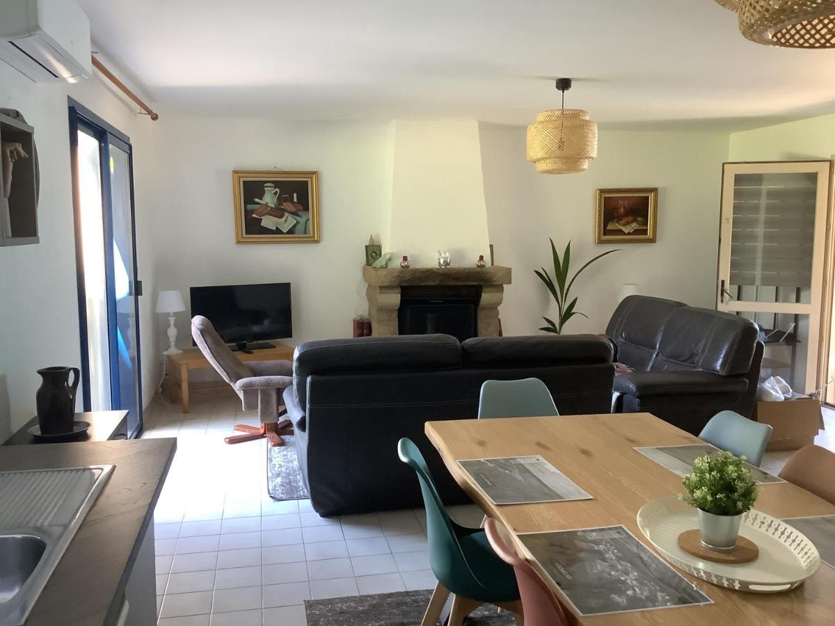 Gite Milin A Sizun Hebergement Confortable Pour 7 Pers Kültér fotó